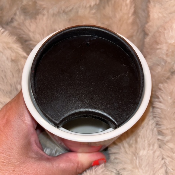 Starbucks 12 oz mug 2016 colorful with hearts with lid - Picture 3 of 6